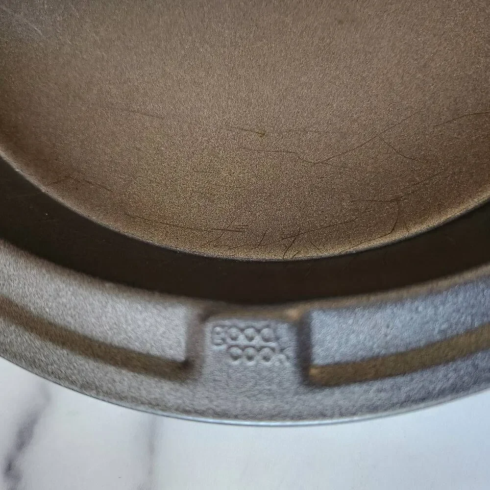 Two round cooking pans gray aluminum good cook 9 inch bakeware pie cake